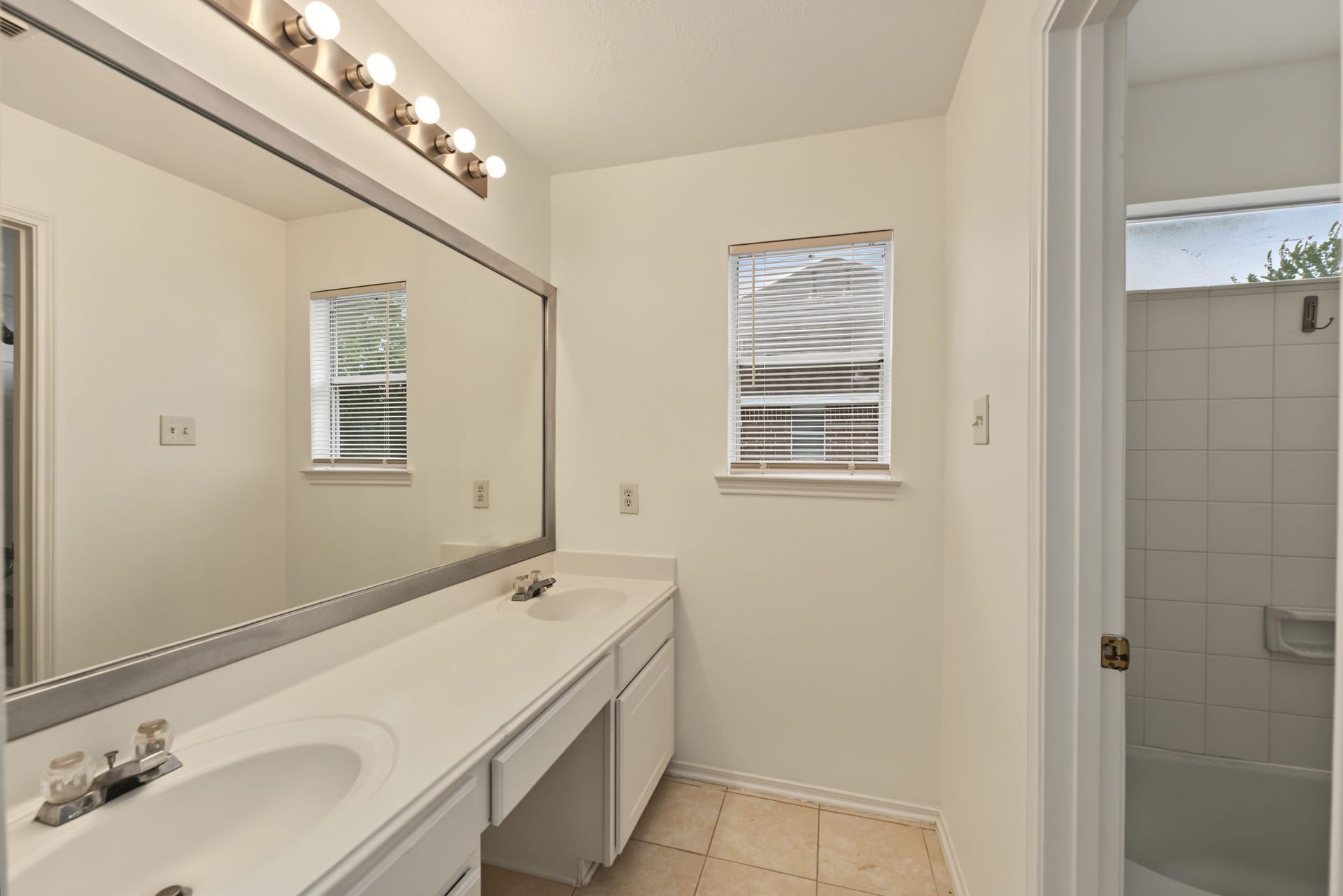 2502 Meadow Tree Lane, Spring, TX 77388 2502 Meadow Tree Lane, Spring, TX 77388