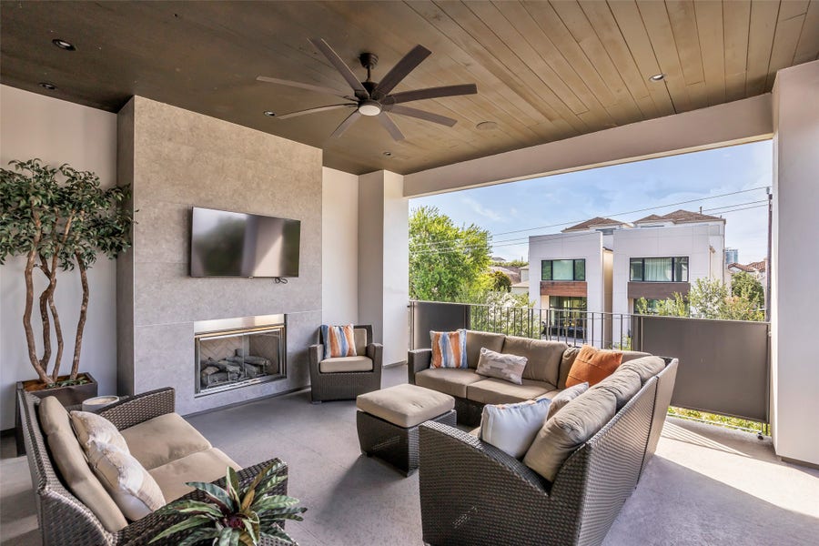 Property photo for 1527 Vermont Street, Houston, TX