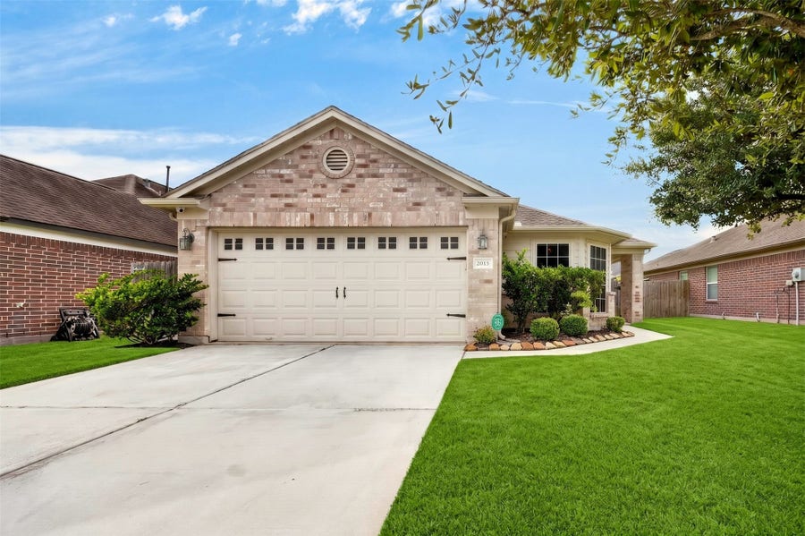 Property photo for 7815 Koloa River Court, Houston, TX