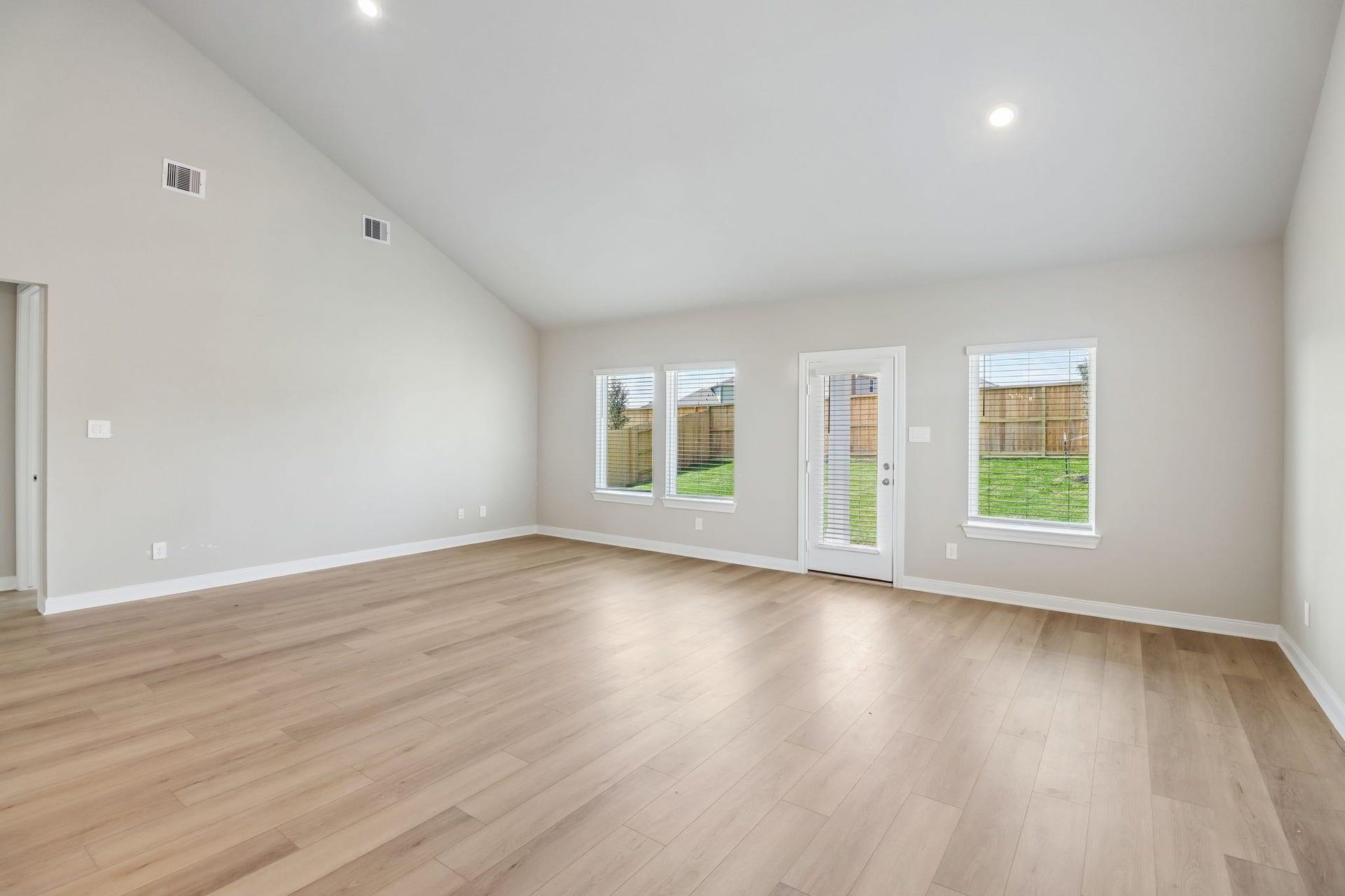 17755 Mill Manor Drive, Montgomery, TX 77316 17755 Mill Manor Drive, Montgomery, TX 77316