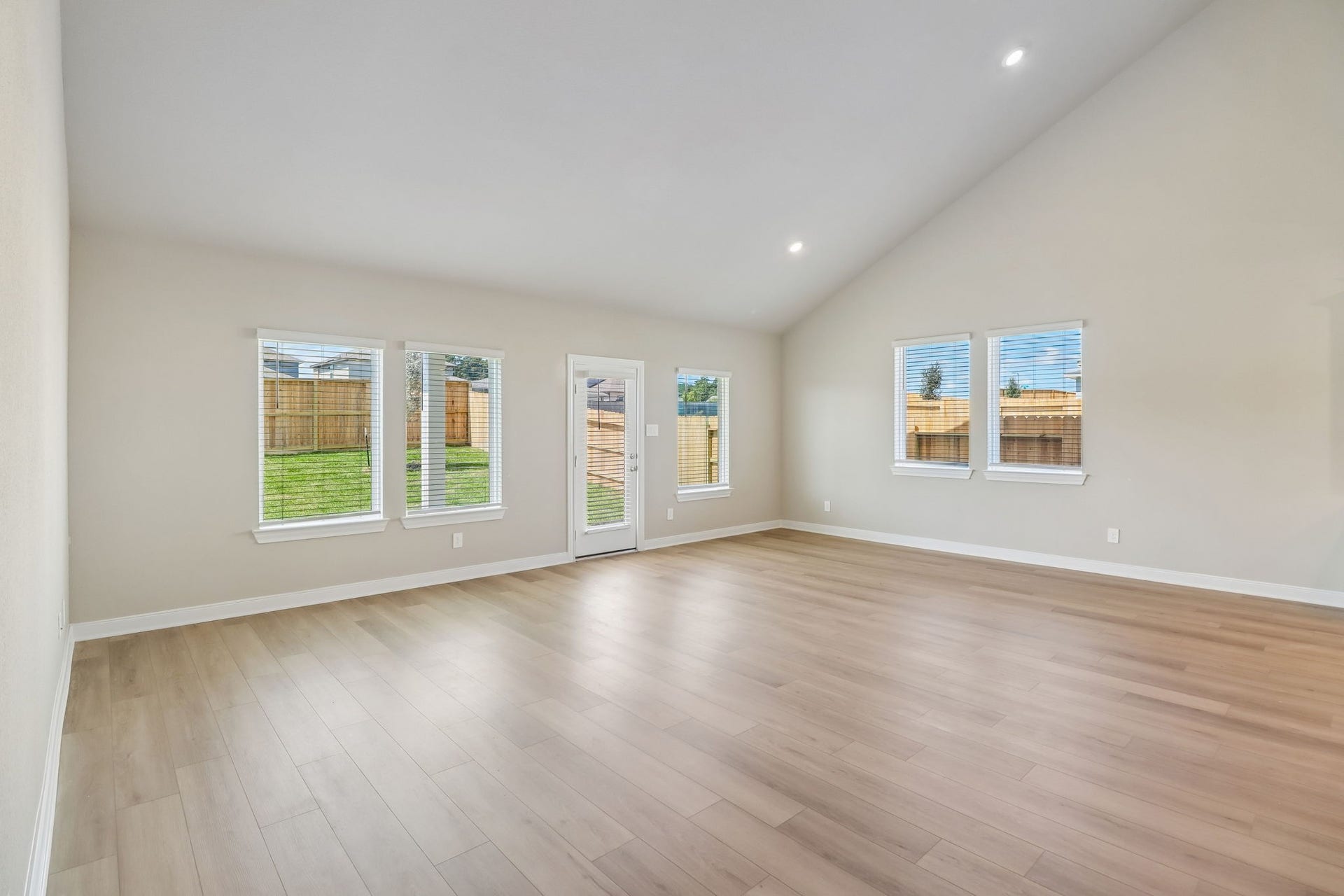 17755 Mill Manor Drive, Montgomery, TX 77316 17755 Mill Manor Drive, Montgomery, TX 77316