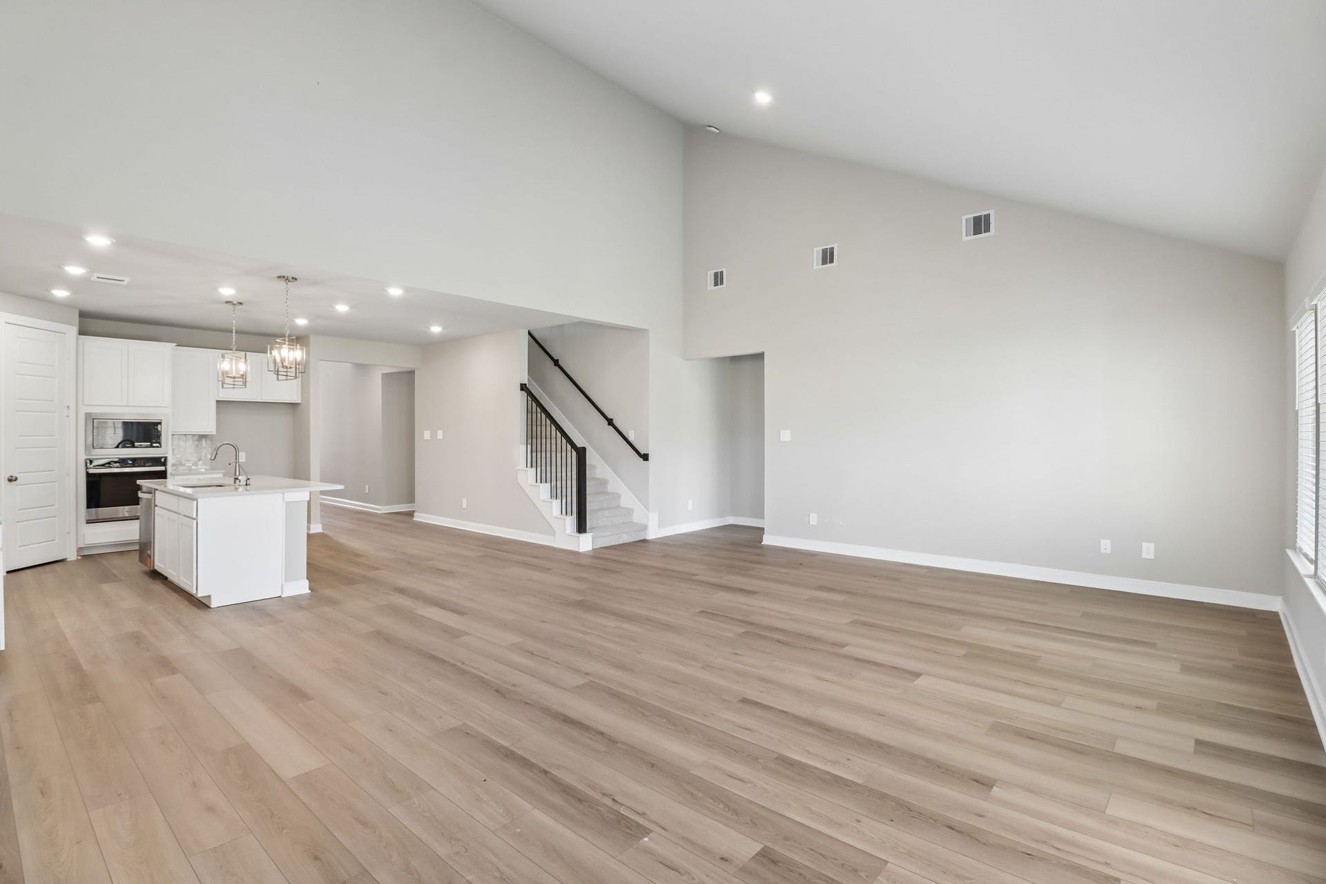 17755 Mill Manor Drive, Montgomery, TX 77316 17755 Mill Manor Drive, Montgomery, TX 77316
