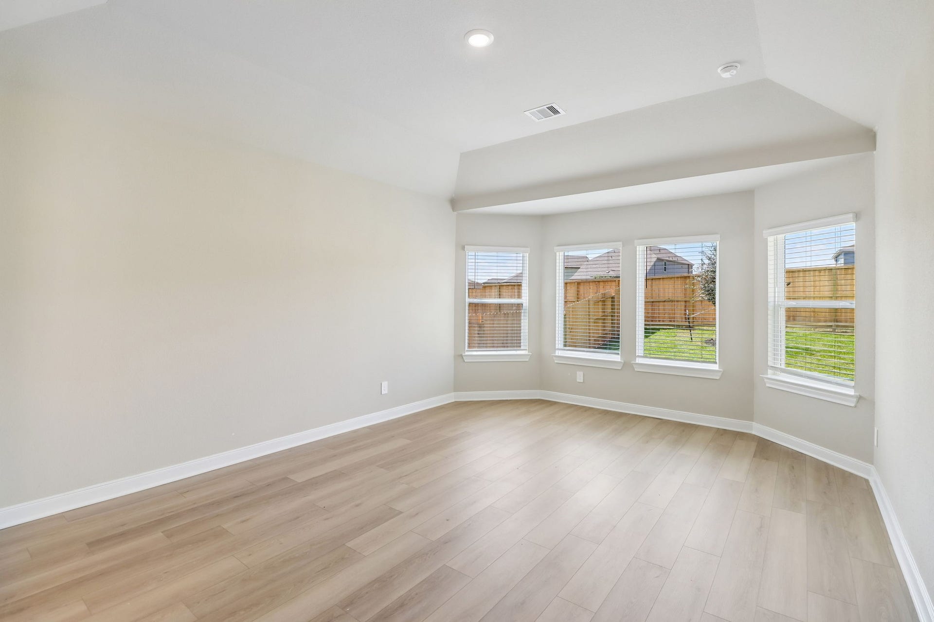 17755 Mill Manor Drive, Montgomery, TX 77316 17755 Mill Manor Drive, Montgomery, TX 77316