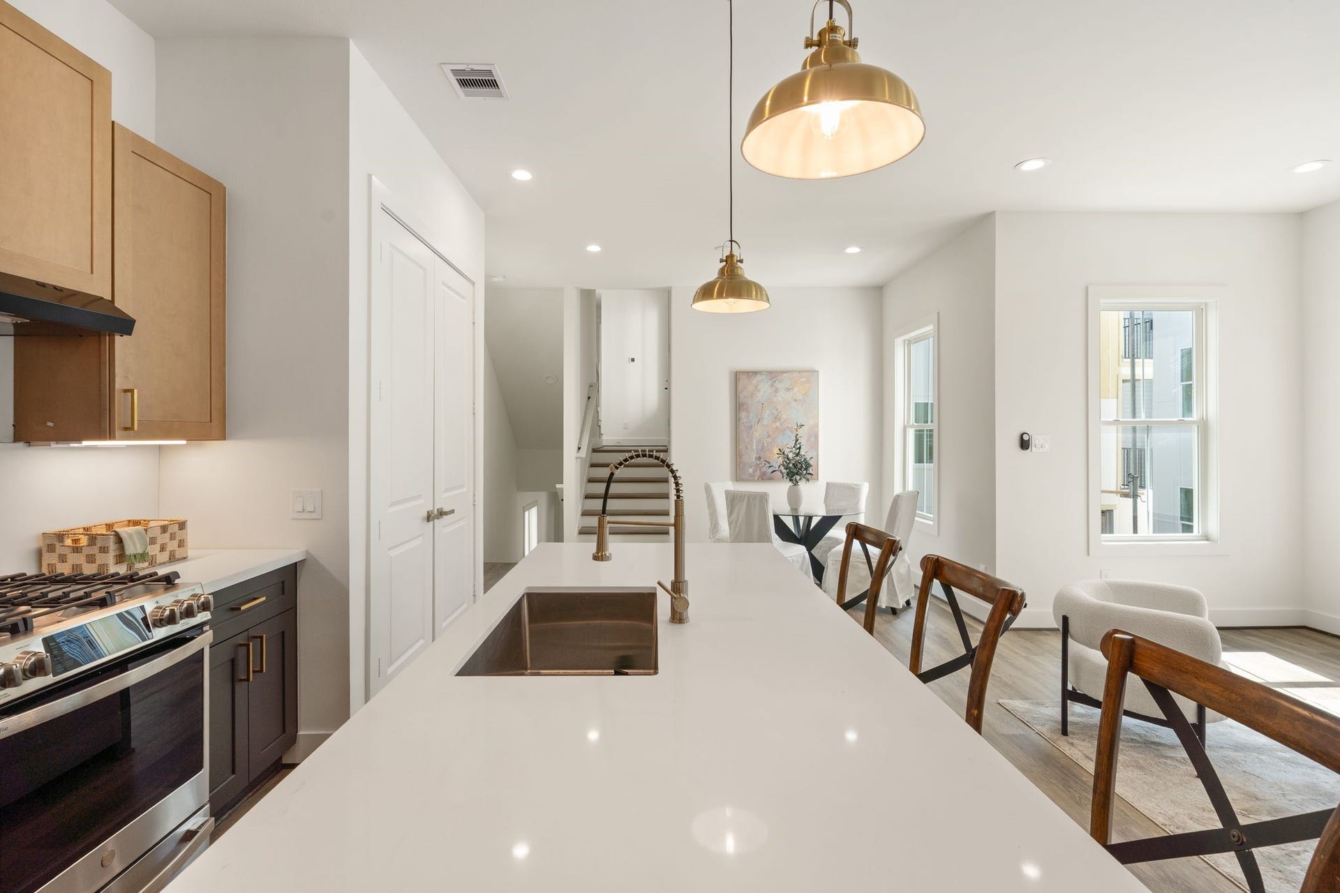 1138 W 16th Street, Houston, TX 77008 1138 W 16th Street, Houston, TX 77008