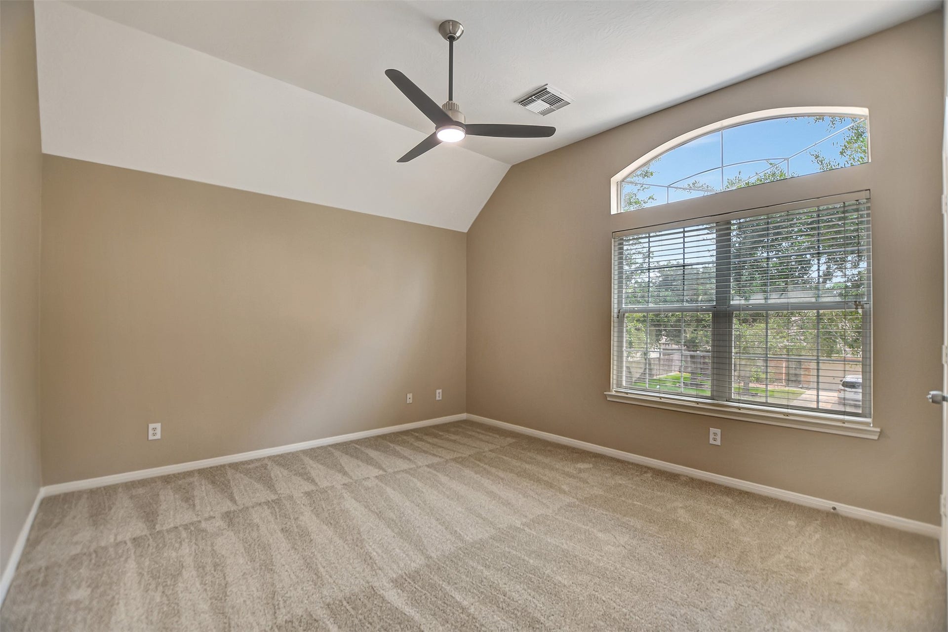 810 Almond Pointe, League City, TX 77573 810 Almond Pointe, League City, TX 77573