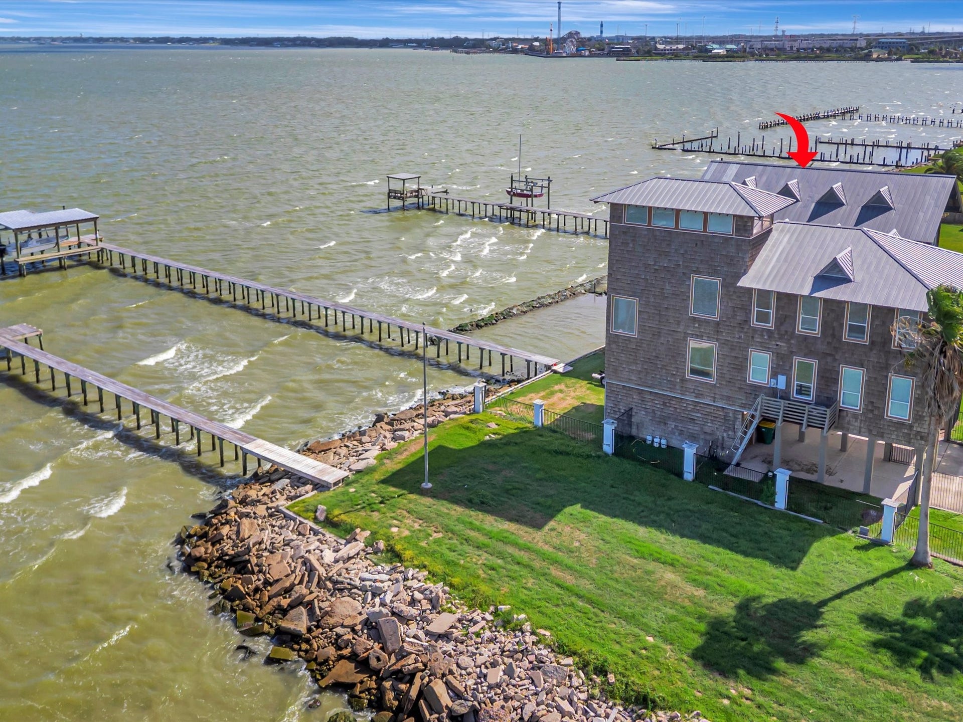 606 2nd St, Seabrook, TX 77586 606 2nd St, Seabrook, TX 77586