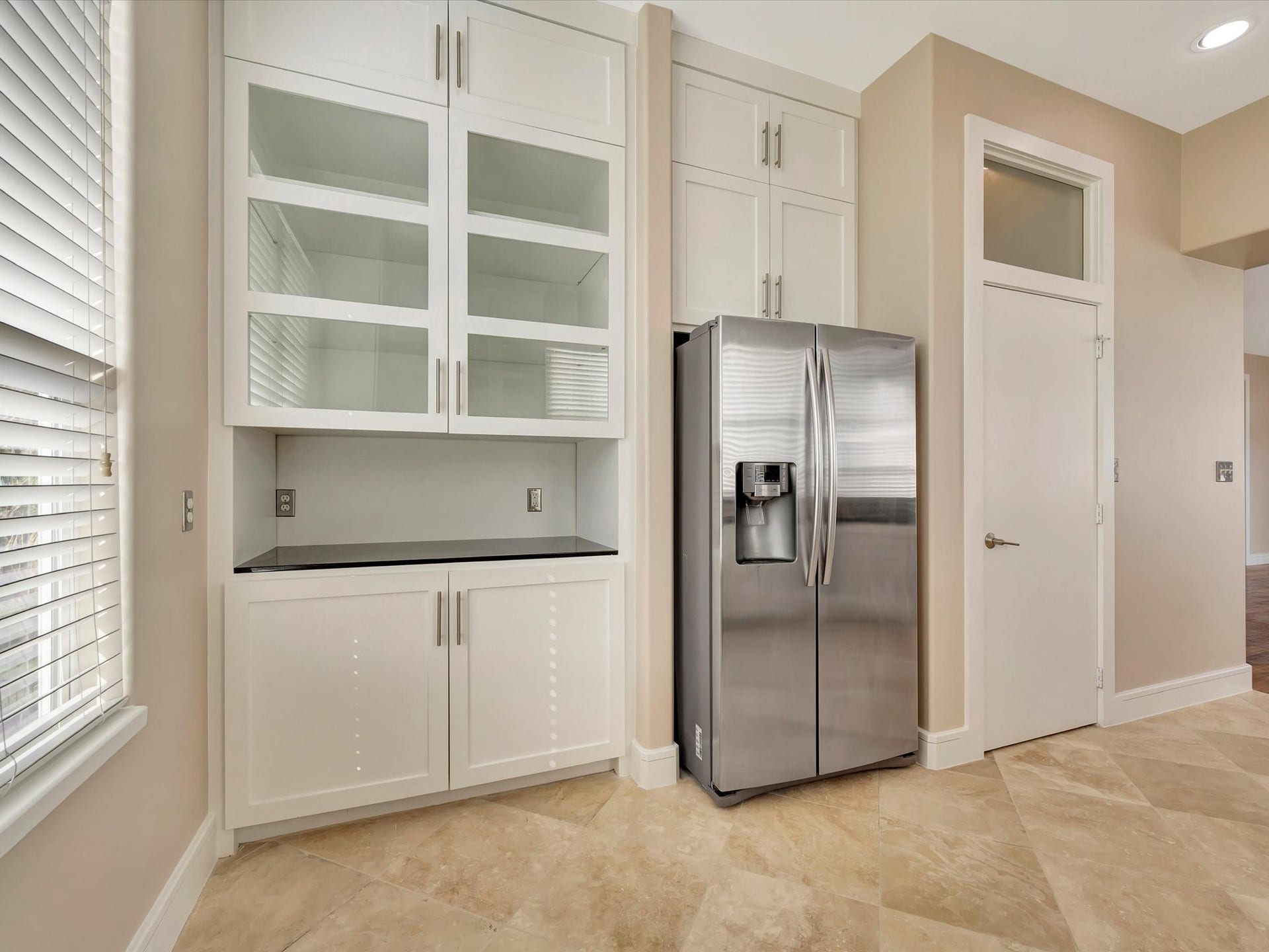 606 2nd St, Seabrook, TX 77586 Coffee bar with Glass door cabinets