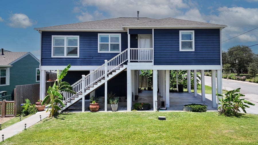 Property photo for 6902 Avenue P, Galveston, TX