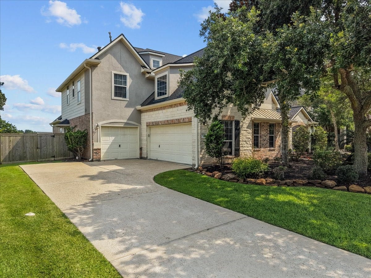 5214 Blue Cypress Lane, League City, TX 77573