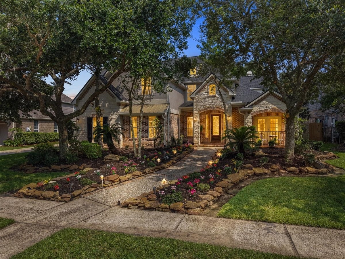 5214 Blue Cypress Lane, League City, TX 77573