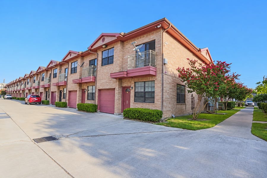 Property photo for 9400 Bellaire Boulevard, #501, Houston, TX