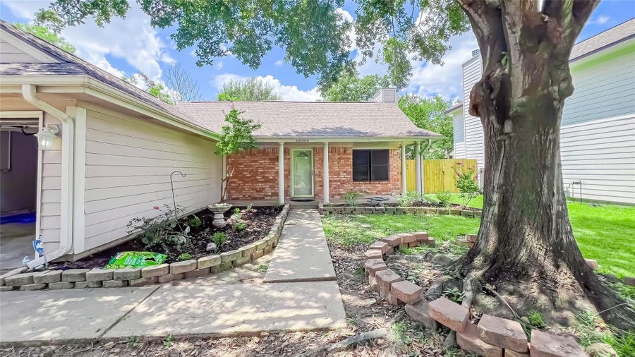 Property photo for 10506 Goldfield Lane, Houston, TX