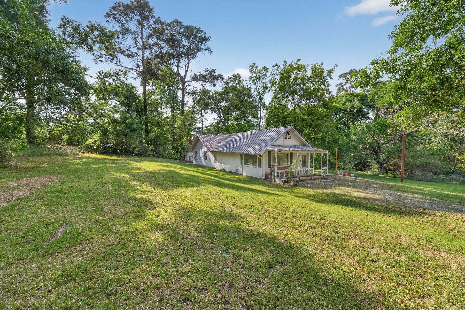 15185 Travis Lane, Willis, TX 77378 15185 Travis Lane, Willis, TX 77378