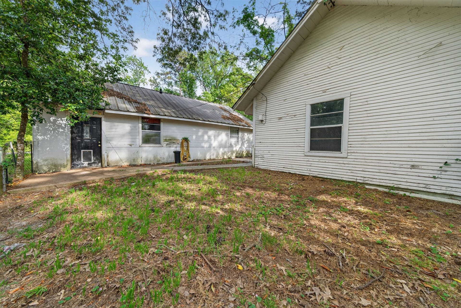 15185 Travis Lane, Willis, TX 77378 15185 Travis Lane, Willis, TX 77378