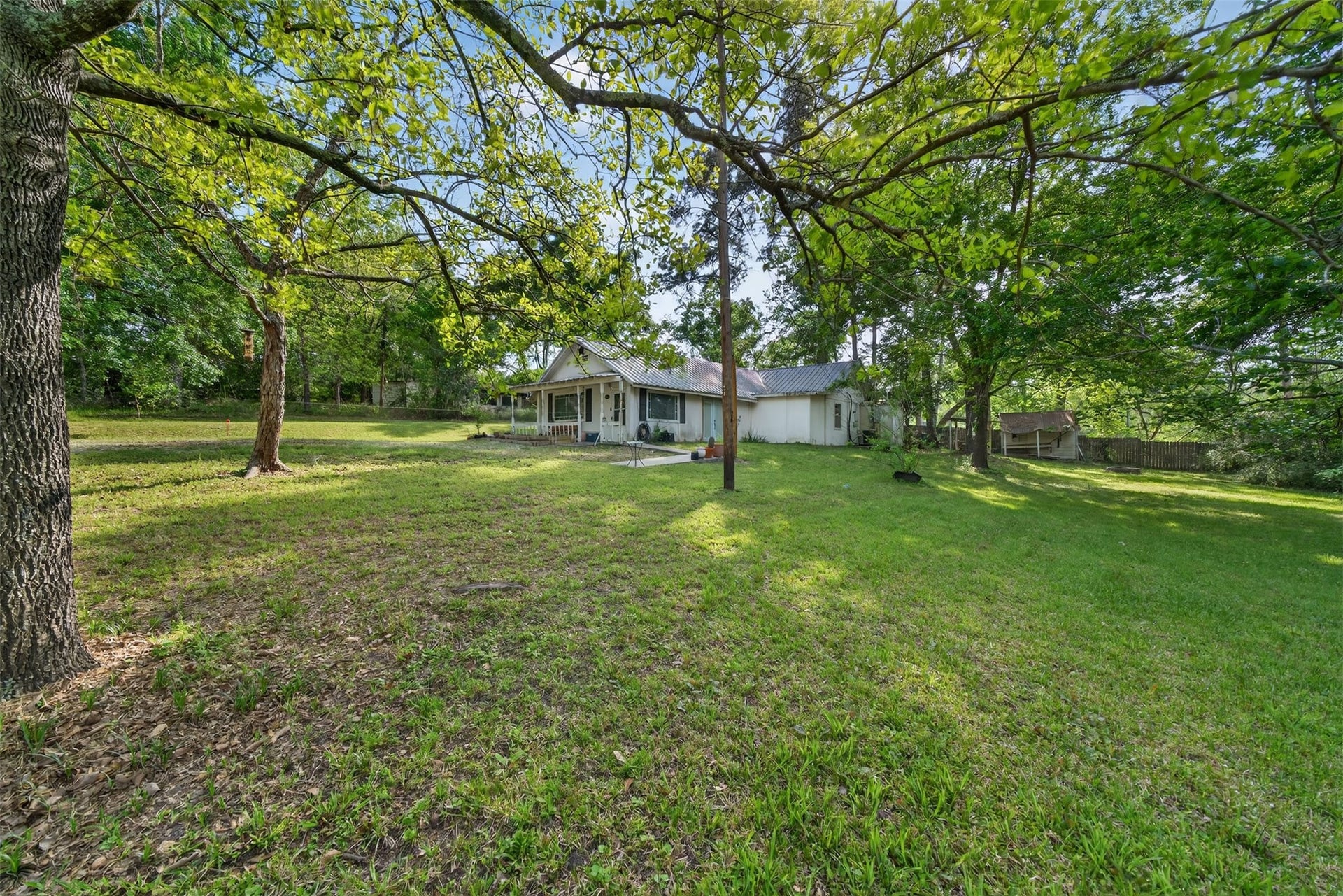 15185 Travis Lane, Willis, TX 77378 15185 Travis Lane, Willis, TX 77378