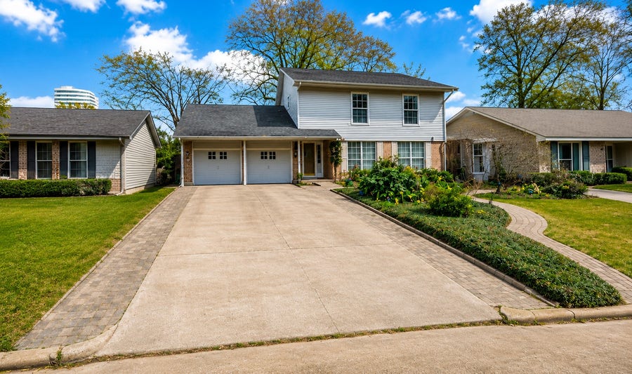 Property photo for 13934 BRITOAK LANE, Houston, TX
