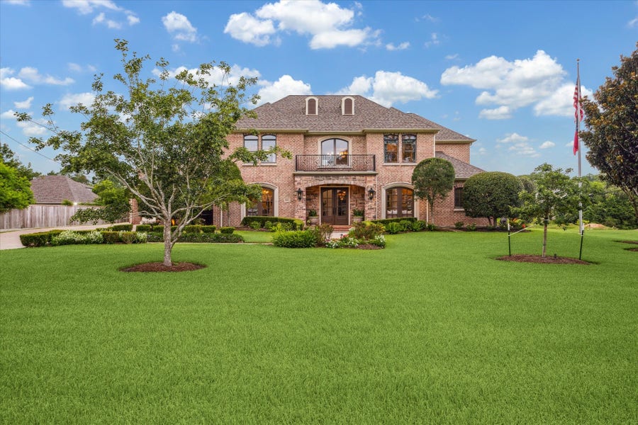 Property photo for 1002 Cowards Creek Court, Friendswood, TX