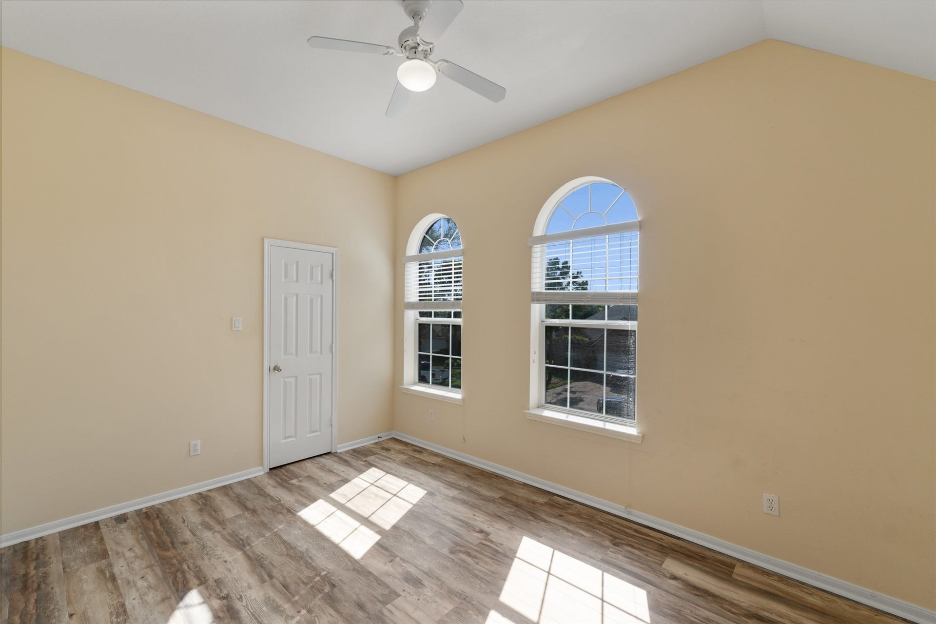 2603 Crystal Falls Drive, Pearland, TX 77584 2603 Crystal Falls Drive, Pearland, TX 77584