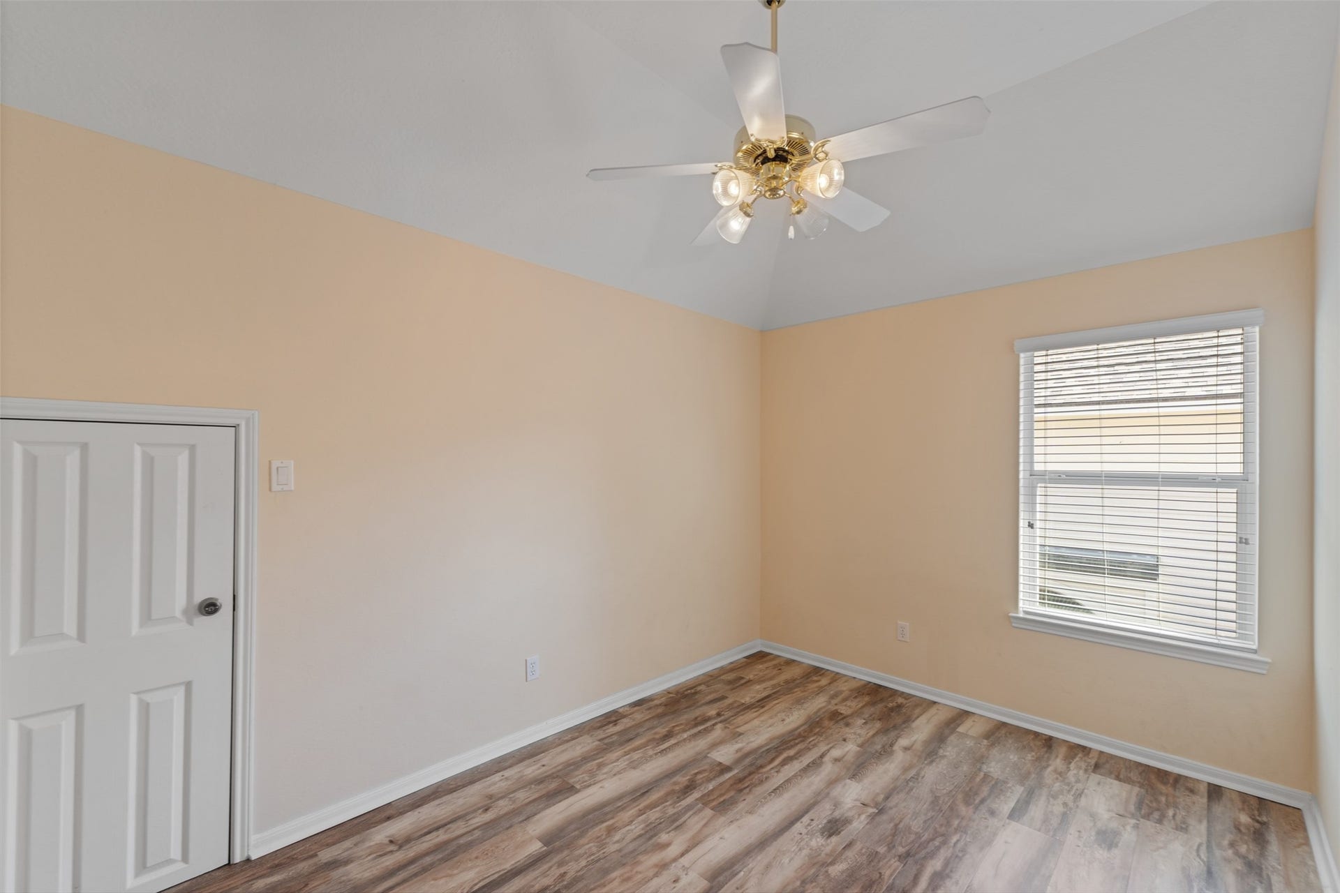 2603 Crystal Falls Drive, Pearland, TX 77584 2603 Crystal Falls Drive, Pearland, TX 77584