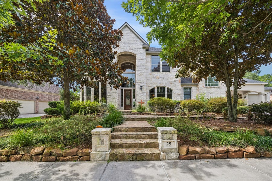 Property photo for 25 Club Oak Court, Kingwood, TX