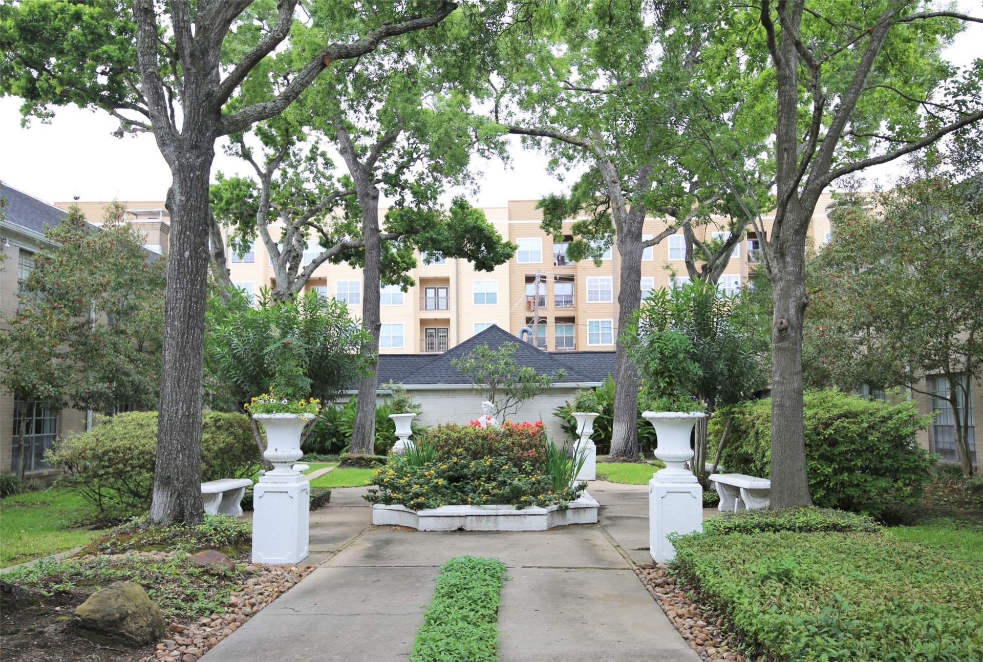 2600 Bellefontaine, #D22, Houston, TX 77025 2600 Bellefontaine, #D22, Houston, TX 77025