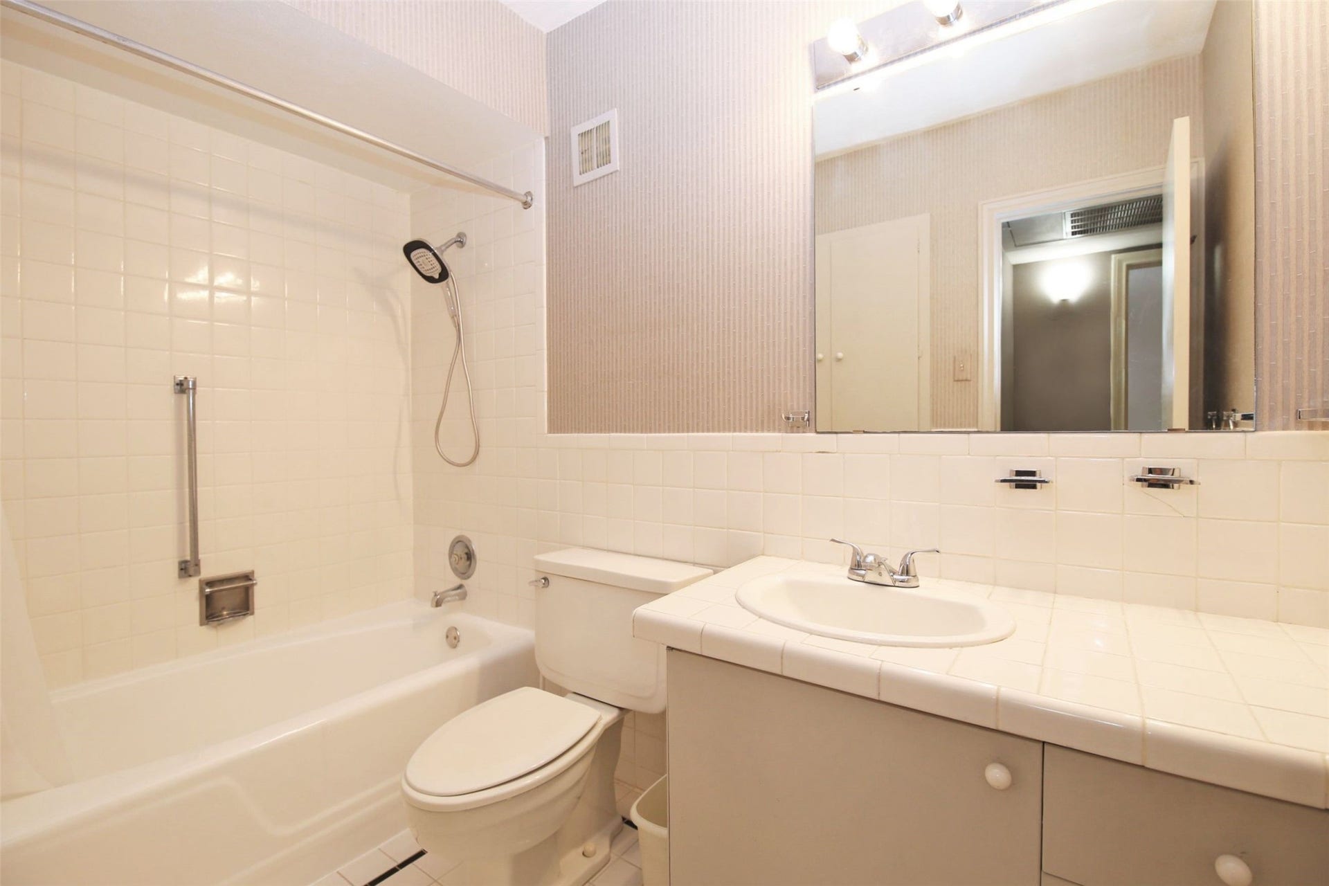2600 Bellefontaine, #D22, Houston, TX 77025 2600 Bellefontaine, #D22, Houston, TX 77025