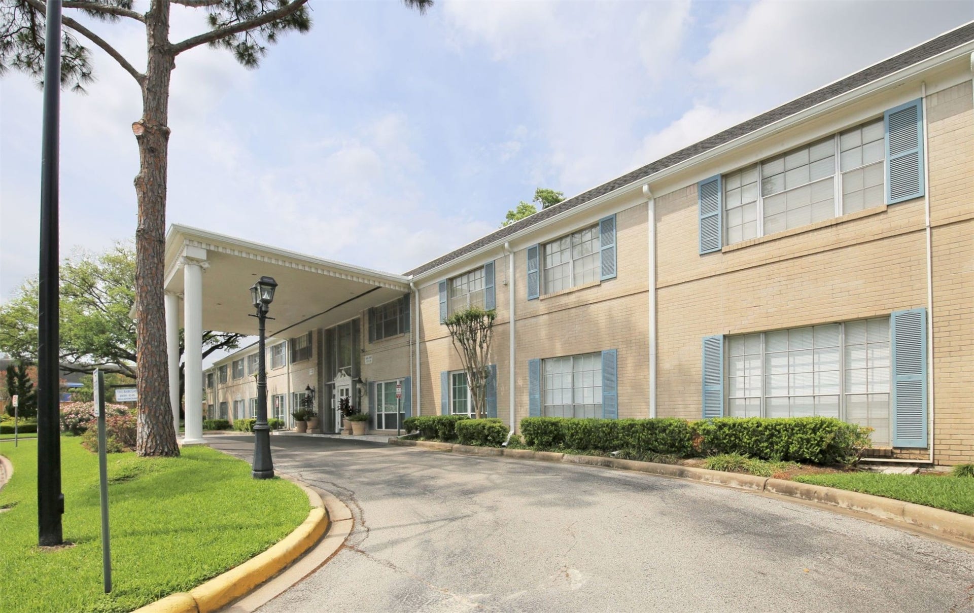 2600 Bellefontaine, #D22, Houston, TX 77025 2600 Bellefontaine, #D22, Houston, TX 77025