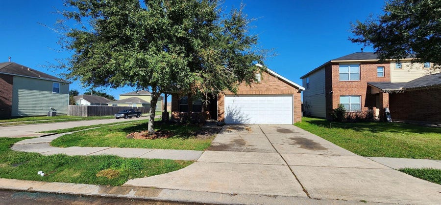 Property photo for 315 Sunset Colony Drive, Rosharon, TX