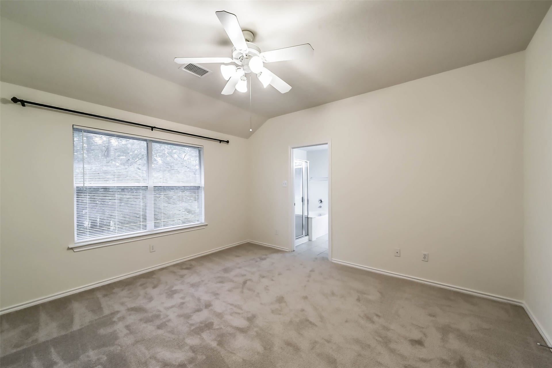 246 W Stedhill Loop Loop, The Woodlands, TX 77384