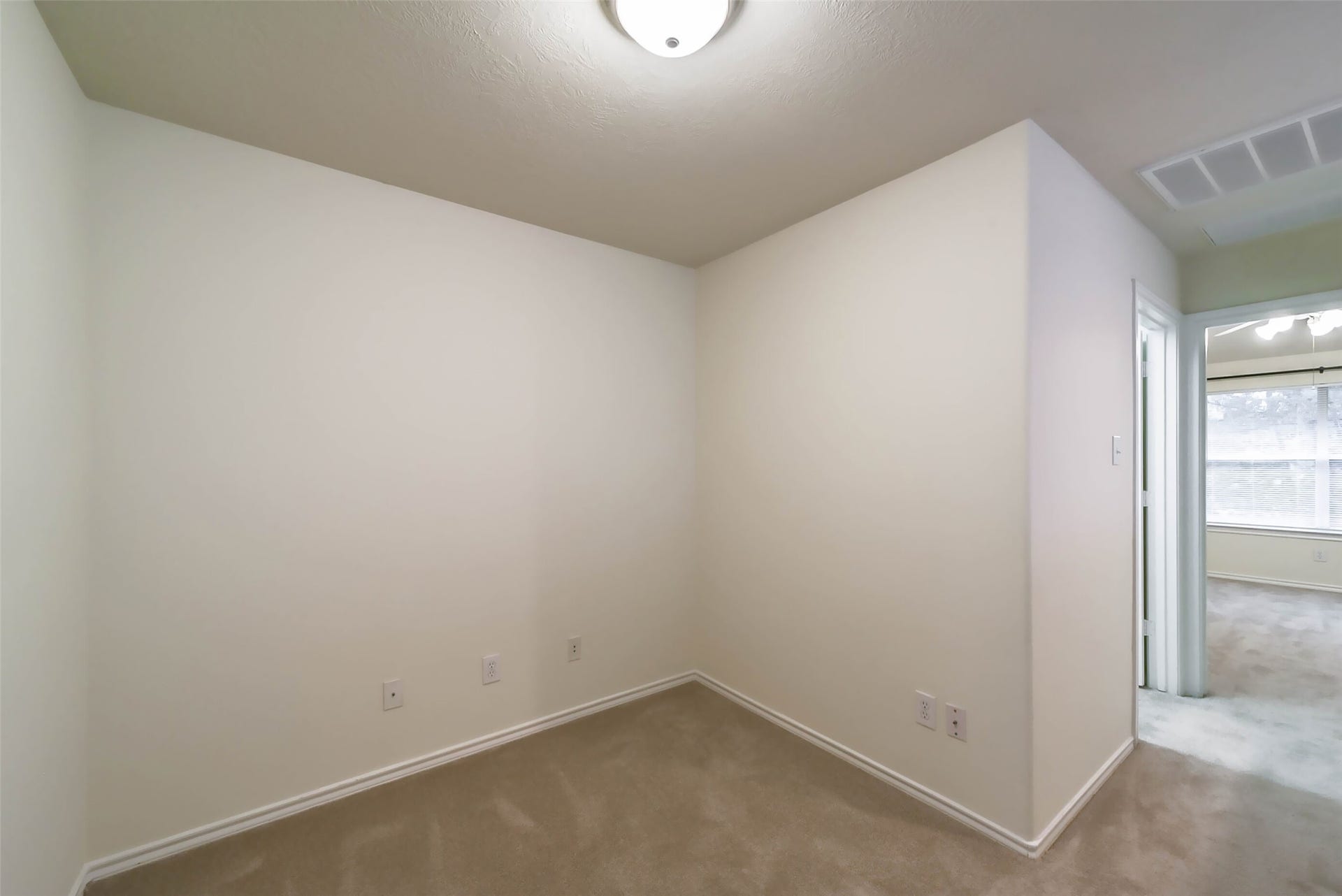 246 W Stedhill Loop Loop, The Woodlands, TX 77384