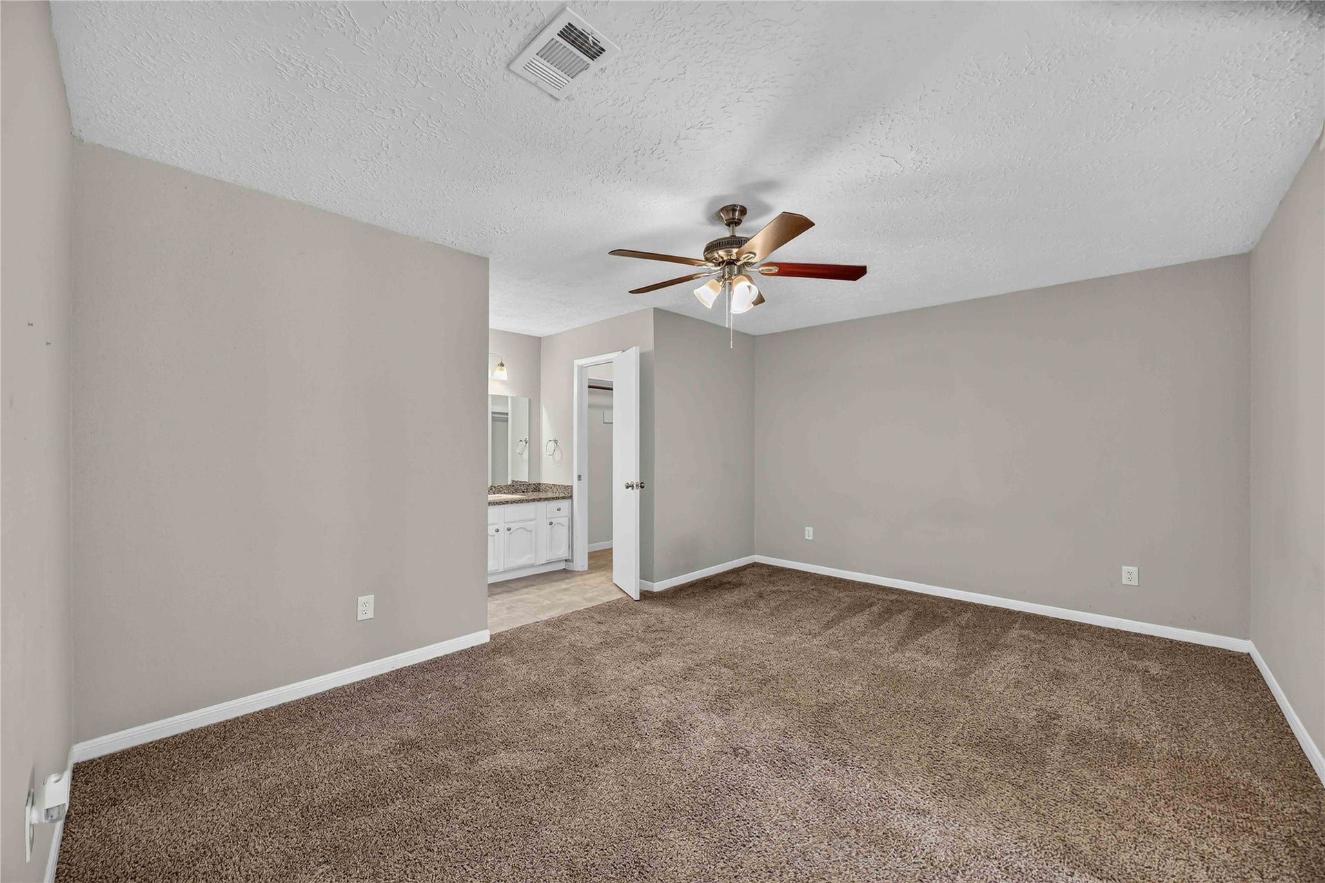 5427 Timpani Drive, Friendswood, TX 77546 5427 Timpani Drive, Friendswood, TX 77546
