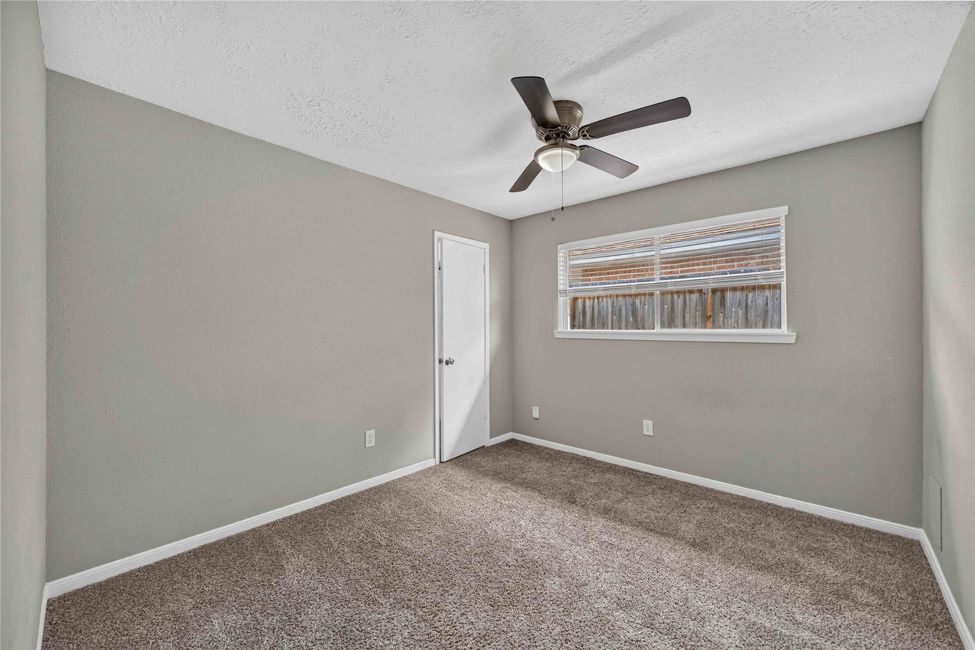 5427 Timpani Drive, Friendswood, TX 77546 5427 Timpani Drive, Friendswood, TX 77546