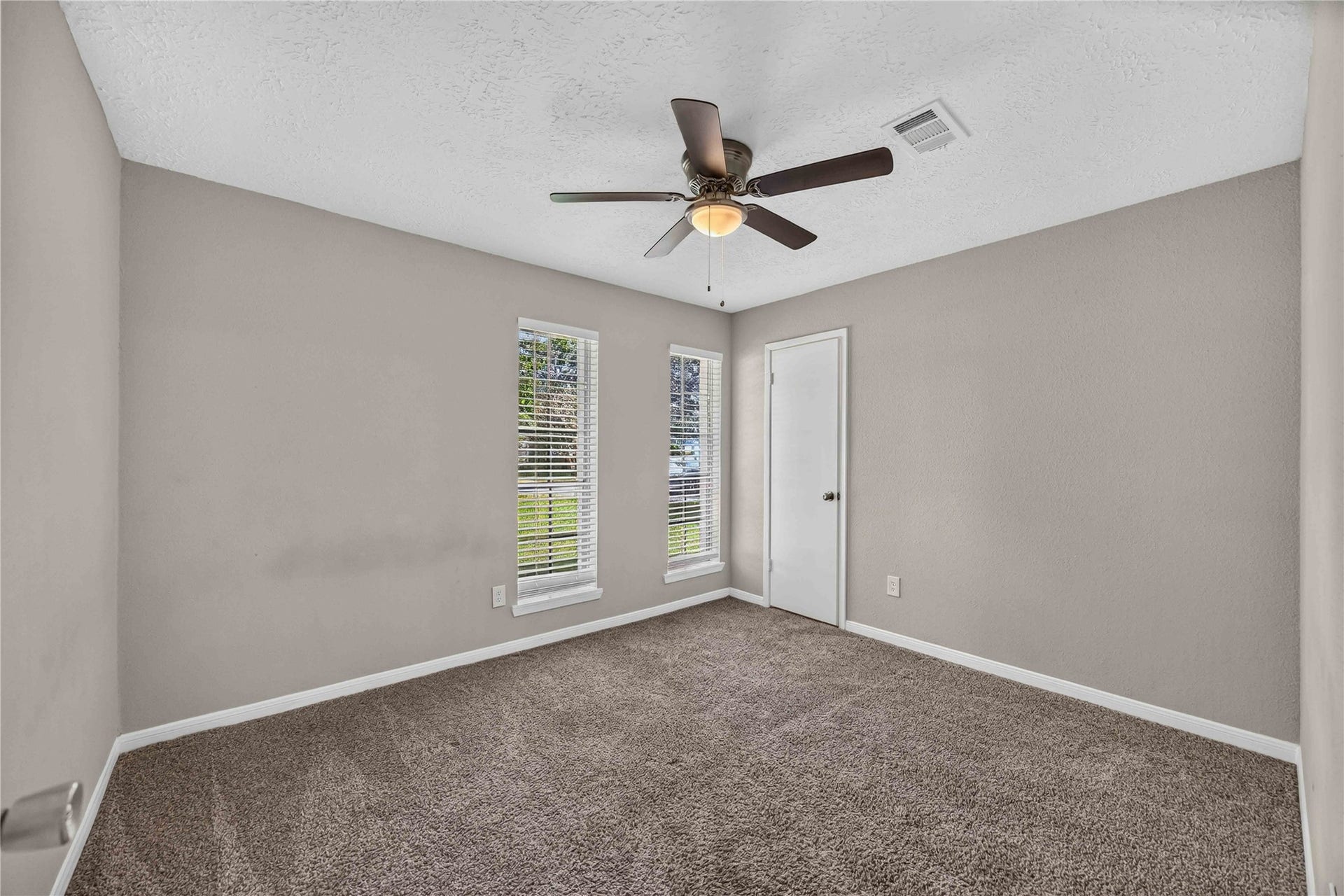 5427 Timpani Drive, Friendswood, TX 77546 5427 Timpani Drive, Friendswood, TX 77546