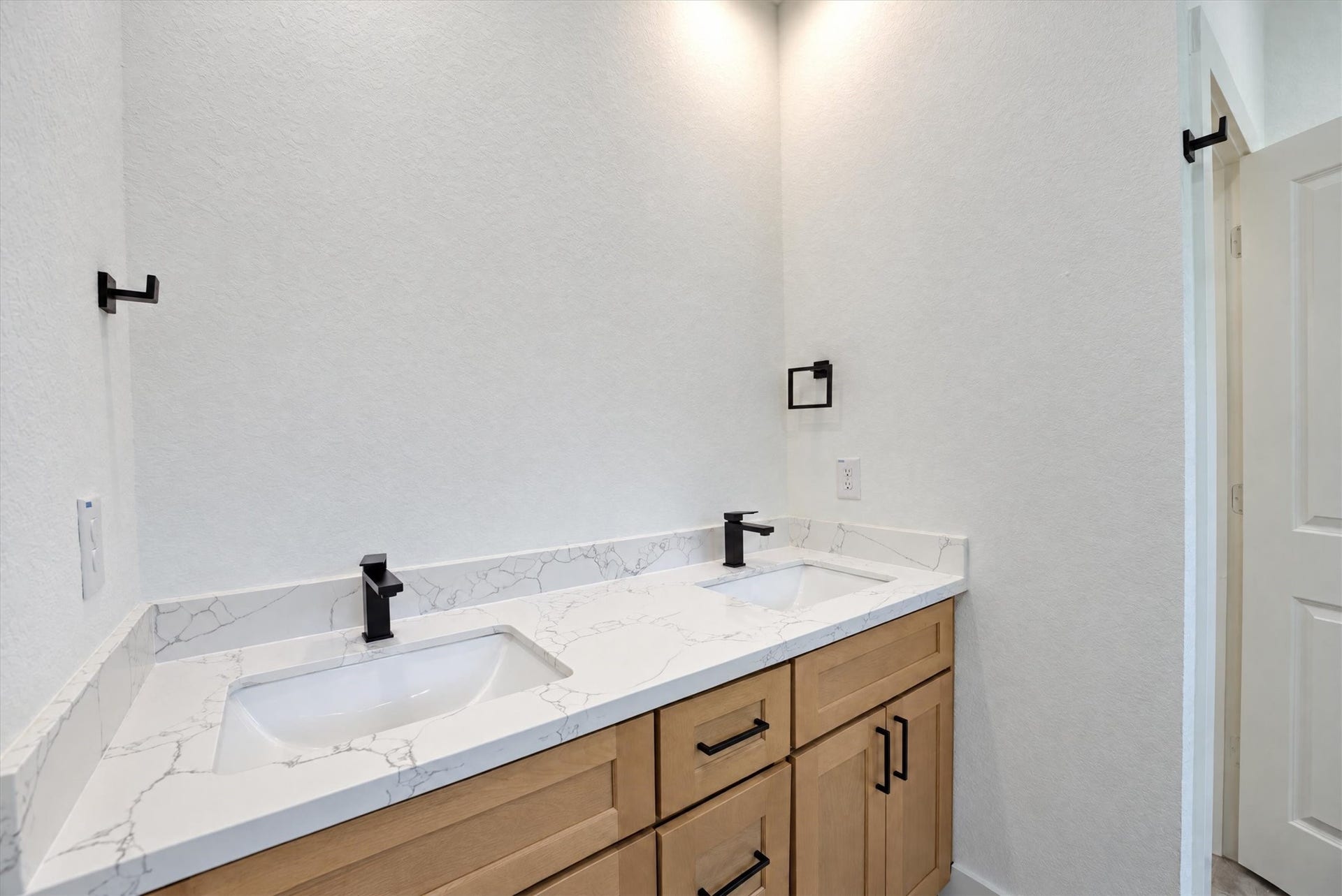 10935 Seibel Lane, Montgomery, TX 77356 10935 Seibel Lane, Montgomery, TX 77356