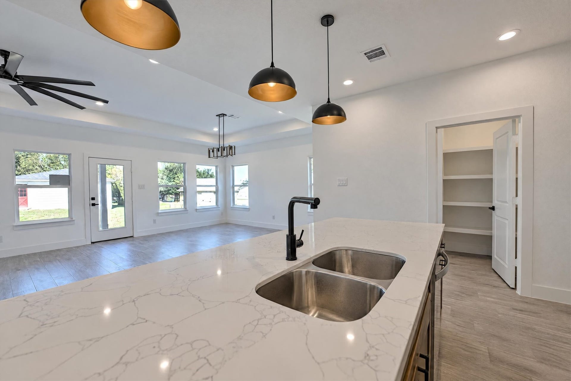 10935 Seibel Lane, Montgomery, TX 77356 10935 Seibel Lane, Montgomery, TX 77356