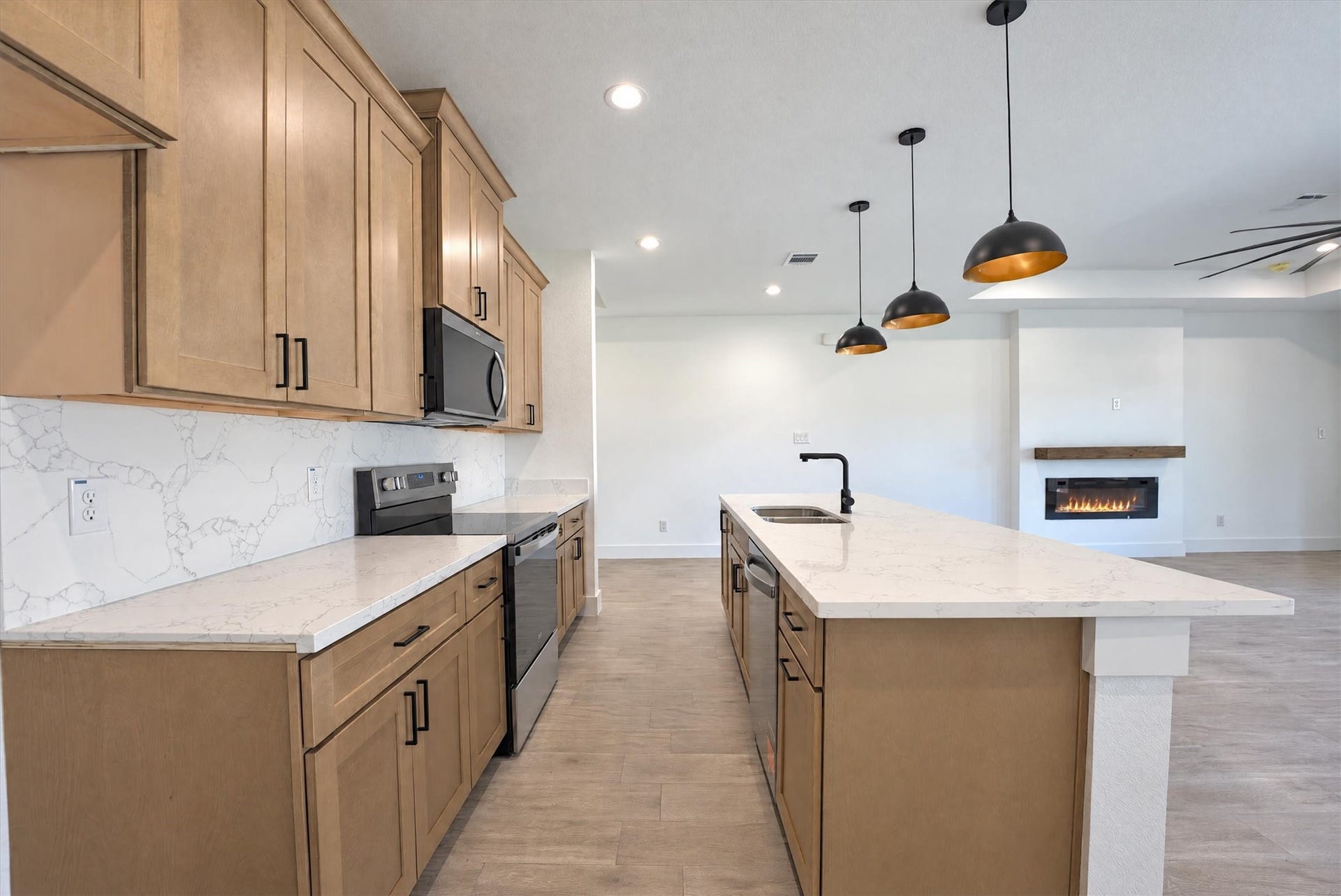 10935 Seibel Lane, Montgomery, TX 77356 10935 Seibel Lane, Montgomery, TX 77356