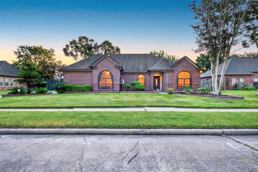 Property photo for 18610 Autumn Hills Drive, Katy, TX