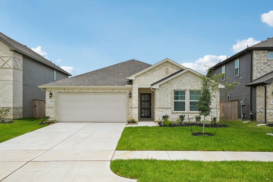 Property photo for 31109 De La Guerra Street, Huffman, TX