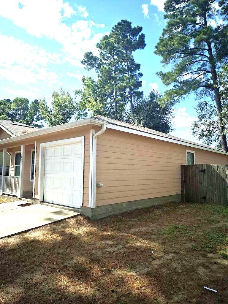 16750 Fallen Timbers Drive, Conroe, TX 77385 16750 Fallen Timbers Drive, Conroe, TX 77385
