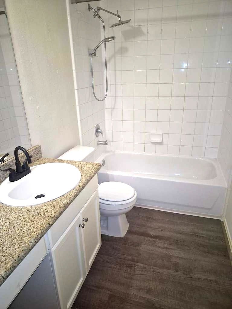 16750 Fallen Timbers Drive, Conroe, TX 77385 16750 Fallen Timbers Drive, Conroe, TX 77385