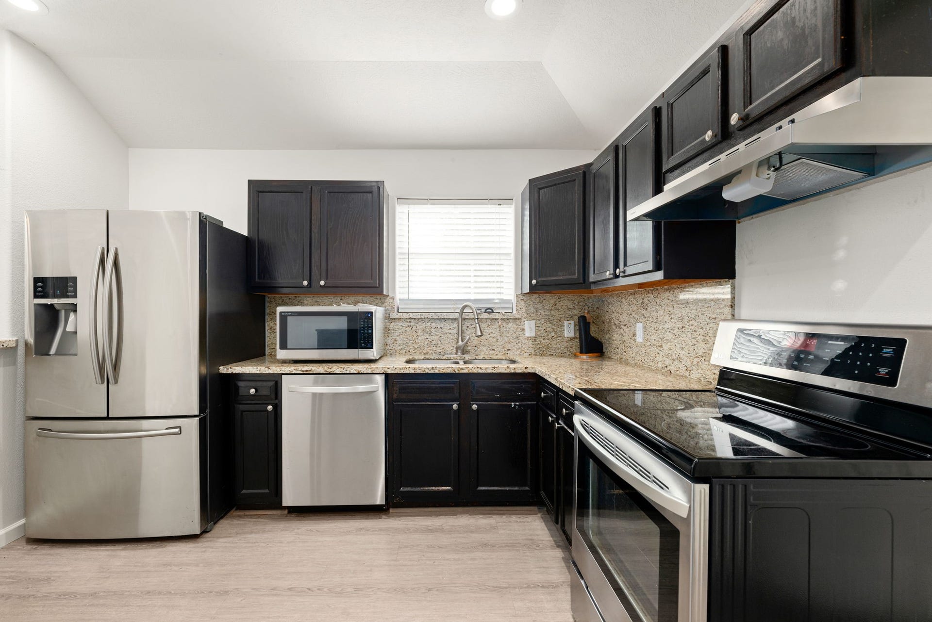 10465 Royal York Drive, Conroe, TX 77303 10465 Royal York Drive, Conroe, TX 77303