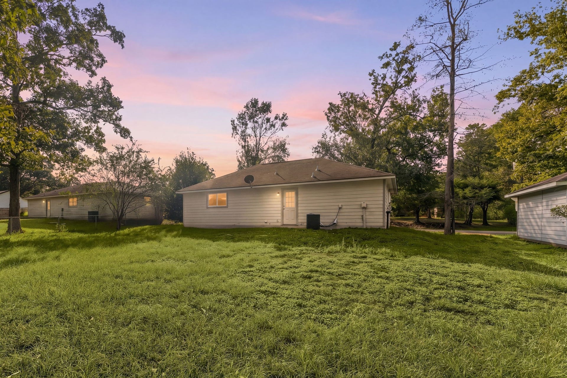 10465 Royal York Drive, Conroe, TX 77303 10465 Royal York Drive, Conroe, TX 77303
