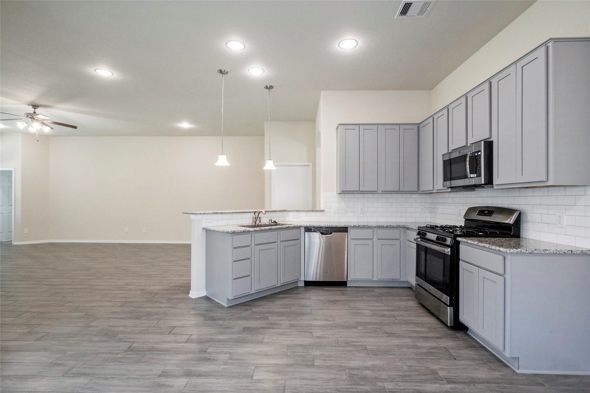 3227 Fairhaven Lane, Rosenberg, TX 77471 3227 Fairhaven Lane, Rosenberg, TX 77471