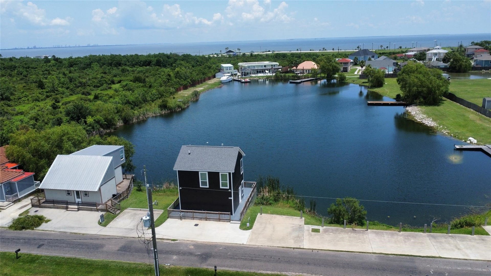 2730 Avenue D, San Leon, TX 77539 2730 Avenue D, San Leon, TX 77539