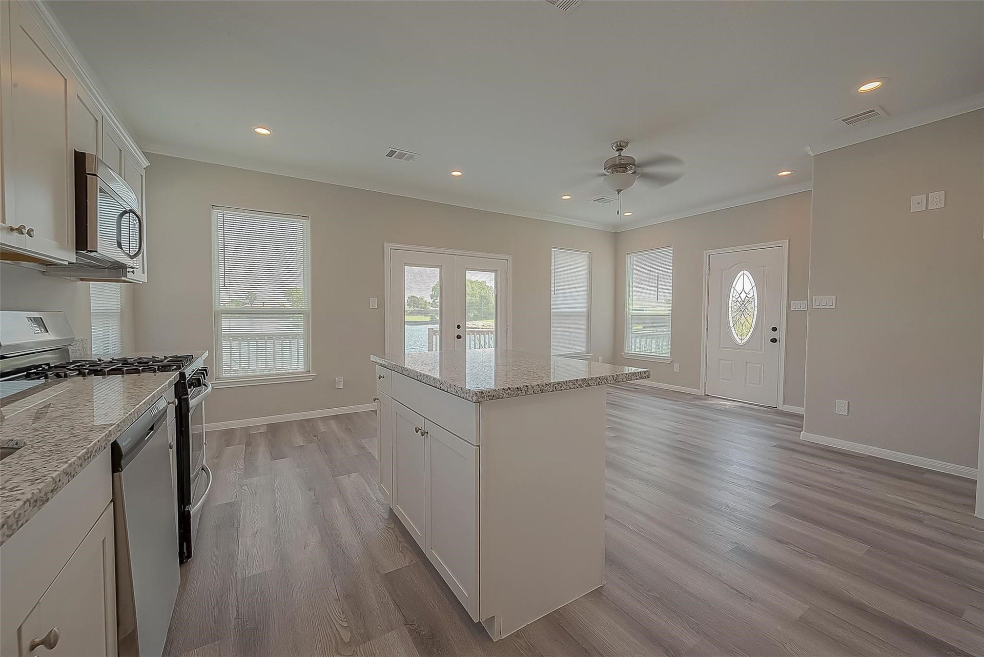 2730 Avenue D, San Leon, TX 77539 2730 Avenue D, San Leon, TX 77539