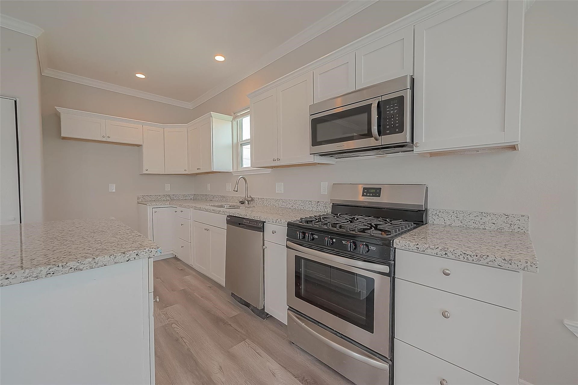 2730 Avenue D, San Leon, TX 77539 2730 Avenue D, San Leon, TX 77539