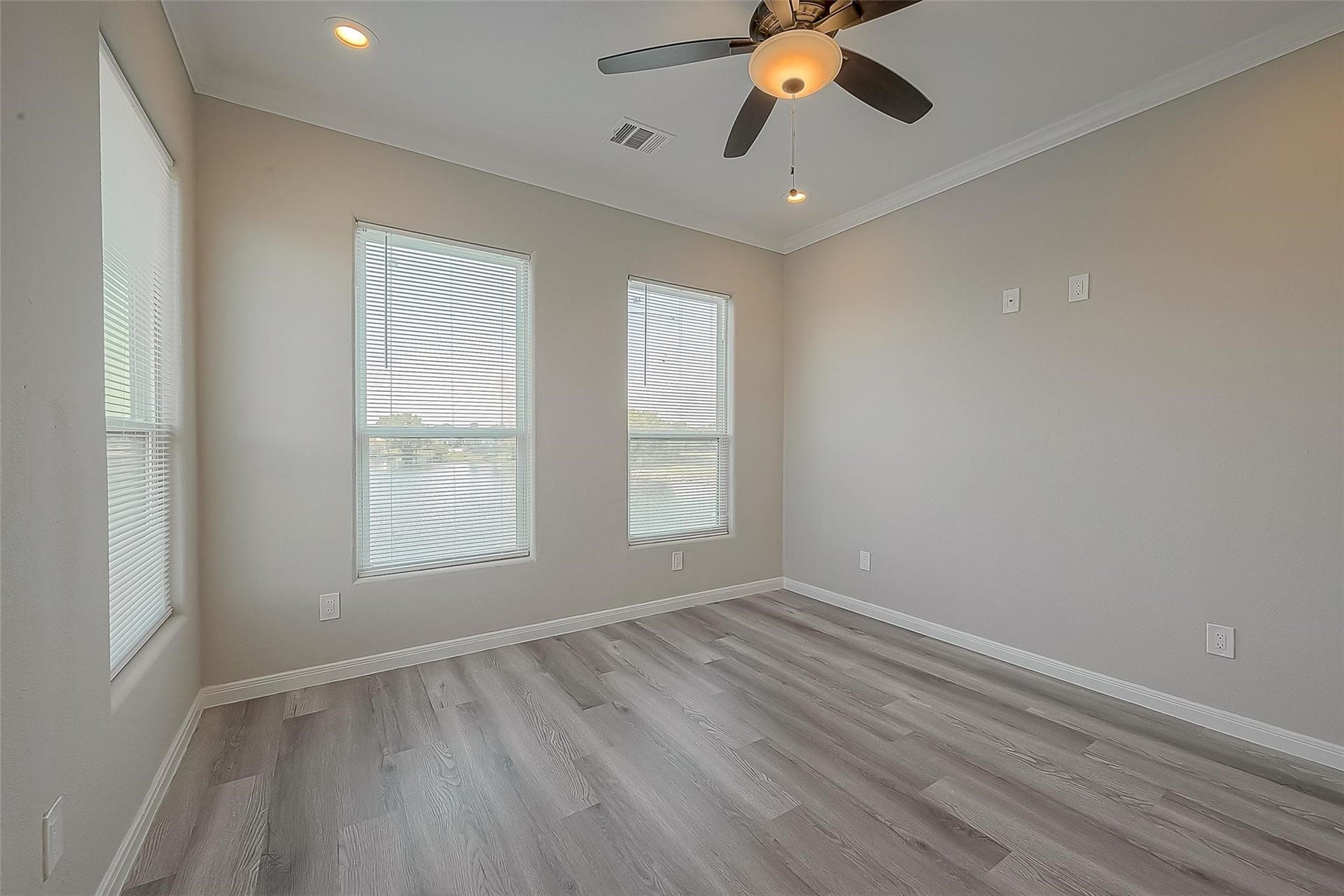 2730 Avenue D, San Leon, TX 77539 2730 Avenue D, San Leon, TX 77539