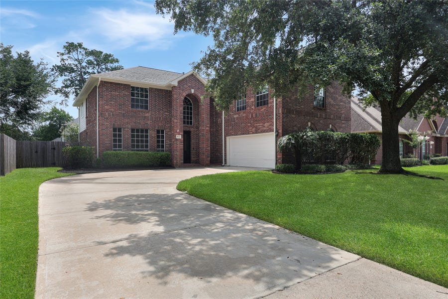 Property photo for 9022 Memorial Creek Drive, Spring, TX