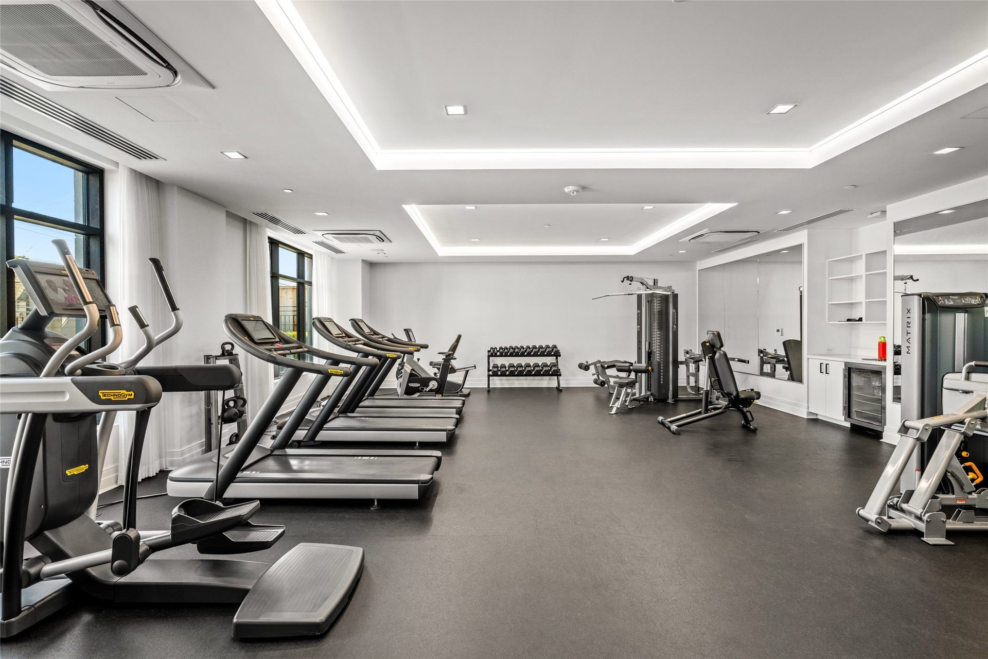 6017 Memorial, #202, Houston, TX 77007 The Premium fitness center is conveniently designed for all levels of training.