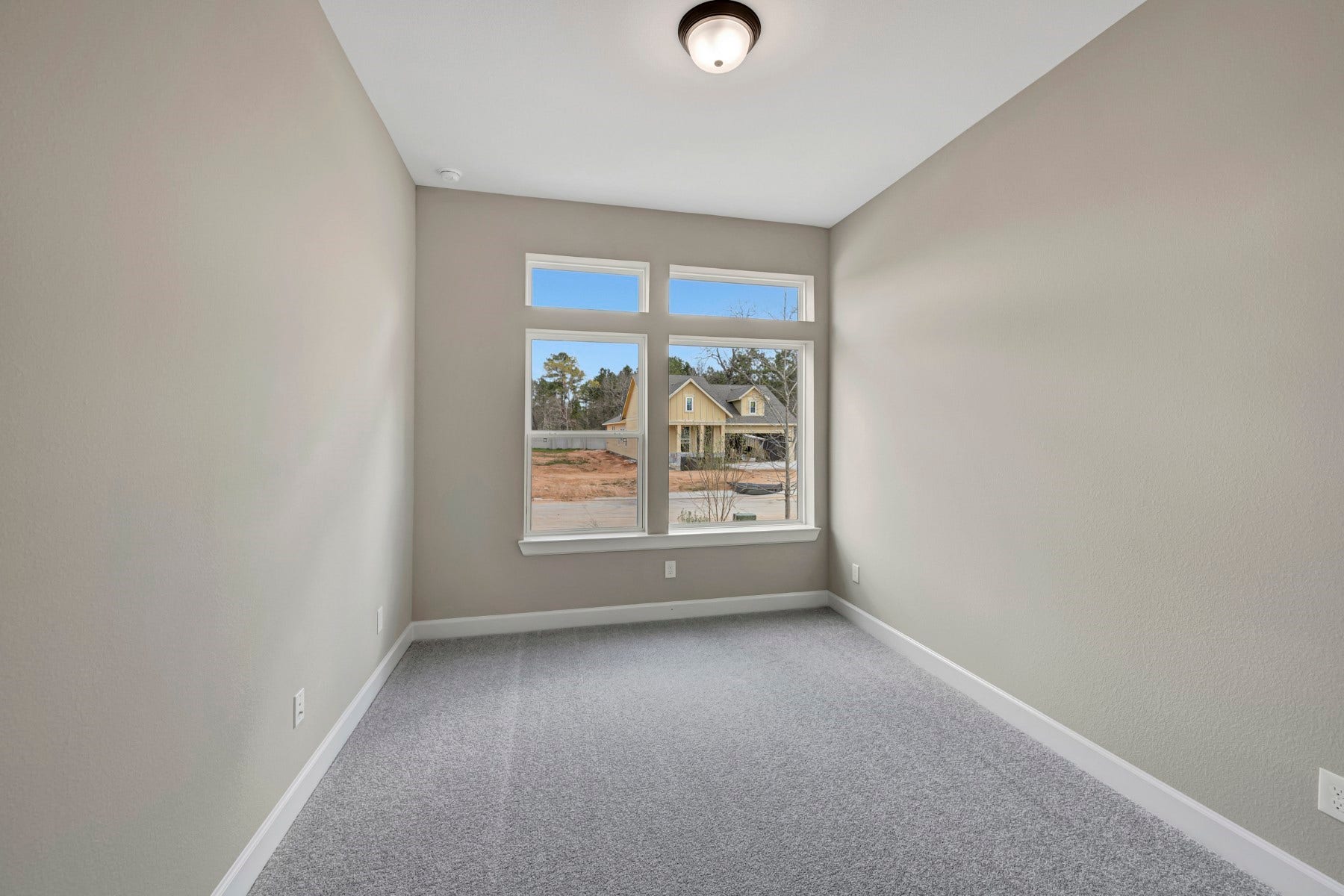 2335 Verano Street, Montgomery, TX 77316